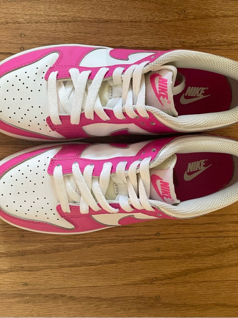 Nike Dunk Low Court Shoes Laser Fuchsia Youth Size 5 Style FB9109-102 - Picture 4 of 11